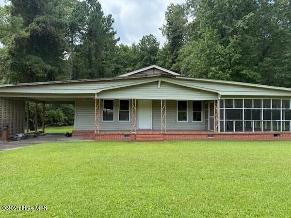 9400 Us Highway 17, Pollocksville, NC 28573