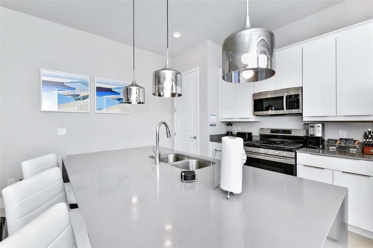 7740 Sandy Ridge Drive, Unit 121, Reunion, FL 34747 Photo