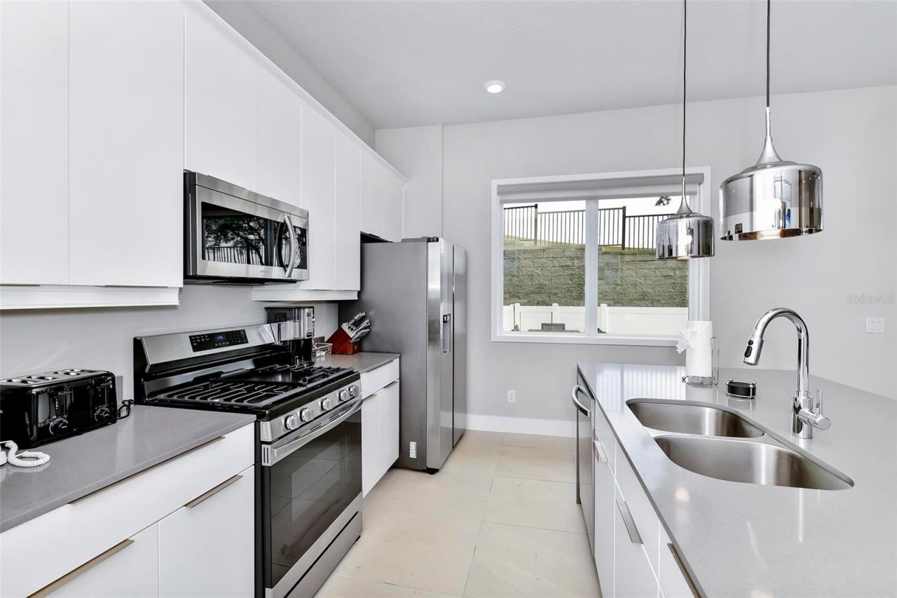 7740 Sandy Ridge Drive, Unit 121, Reunion, FL 34747 Photo