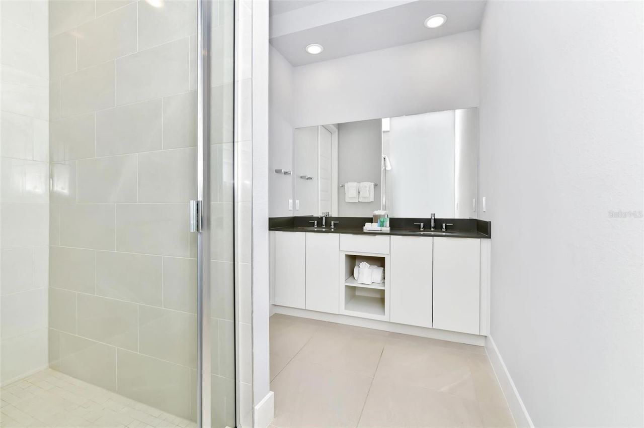 7740 Sandy Ridge Drive, Unit 121, Reunion, FL 34747 Photo