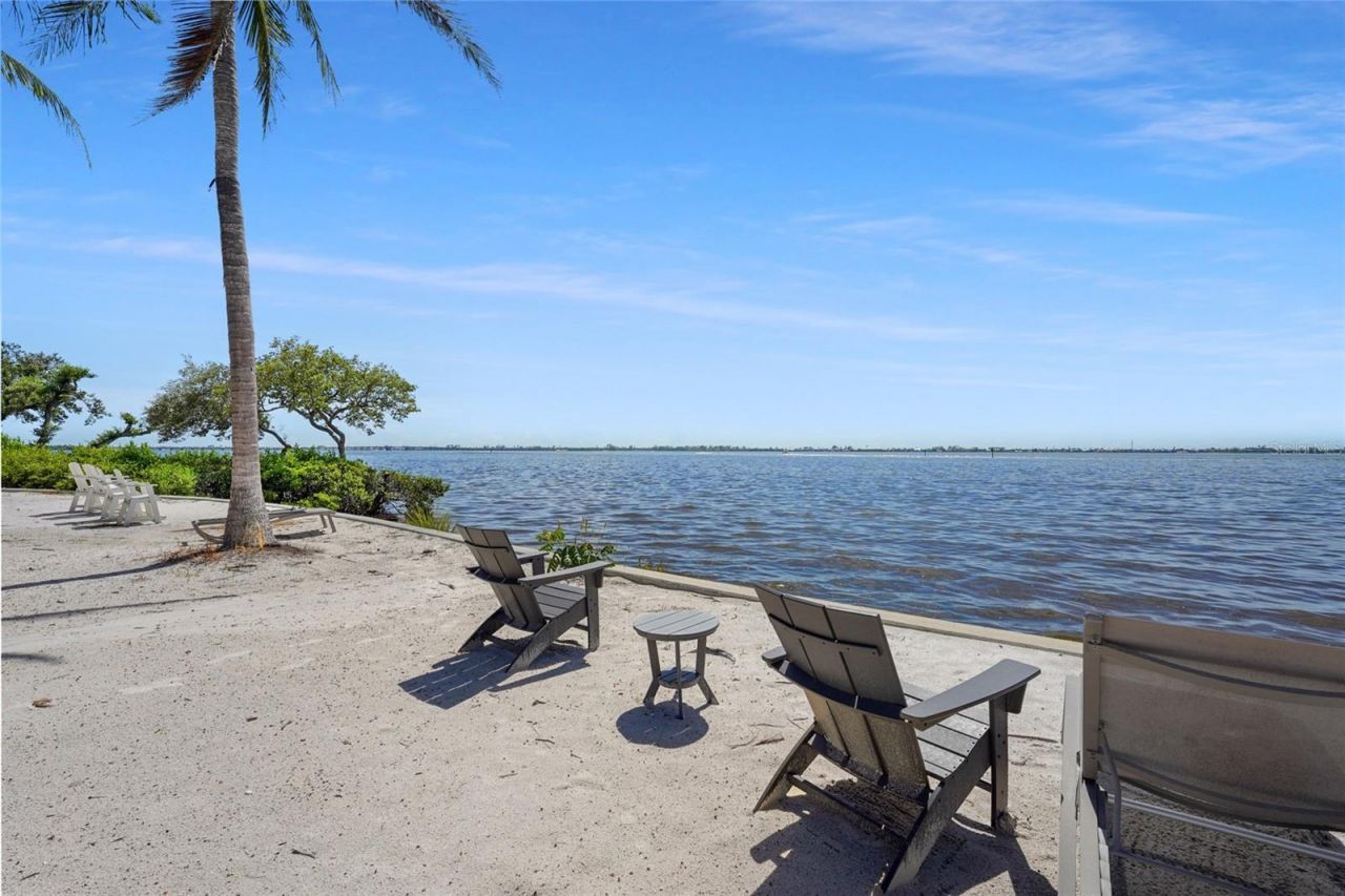 303 Compass Point Drive, Unit 101, Bradenton, FL 34209 Photo