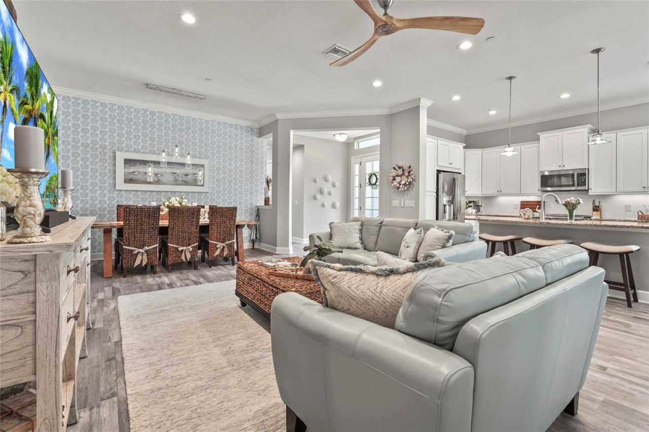 303 Compass Point Drive, Unit 101, Bradenton, FL 34209 Photo