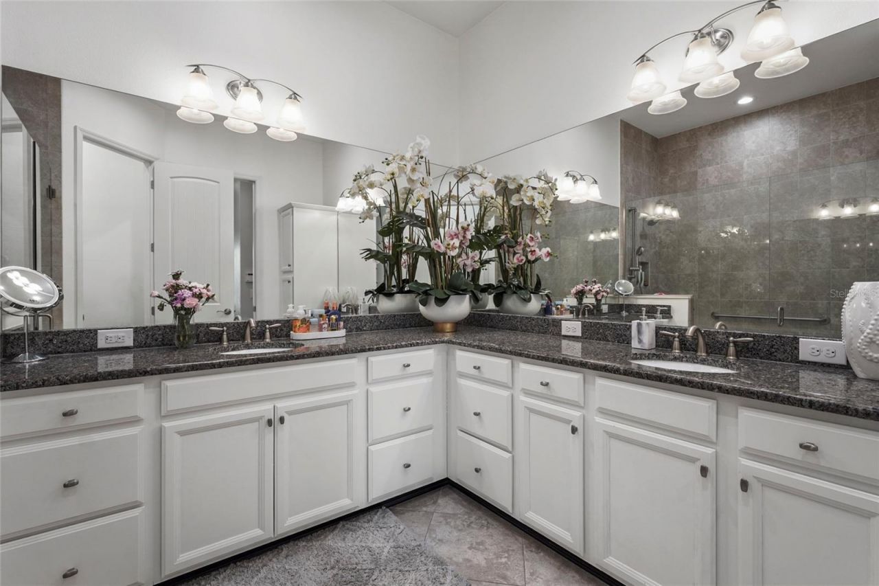 303 Compass Point Drive, Unit 101, Bradenton, FL 34209 Photo