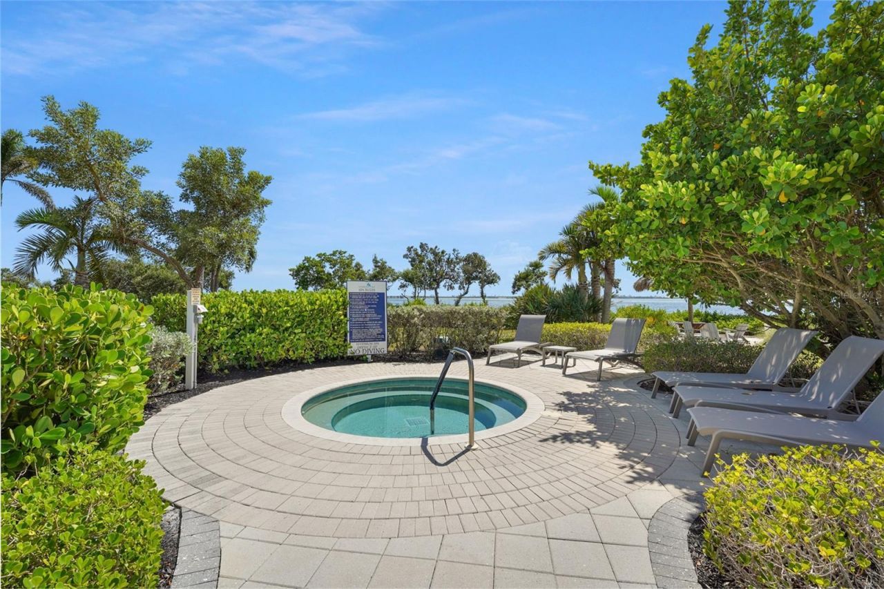 303 Compass Point Drive, Unit 101, Bradenton, FL 34209 Photo