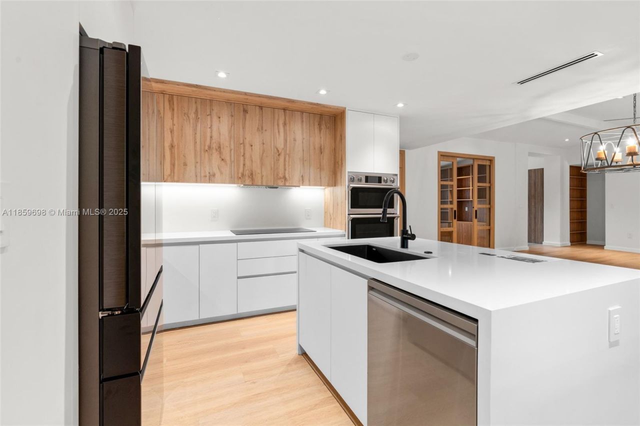 7560 SW 144th St, Palmetto Bay, FL 33158 Photo