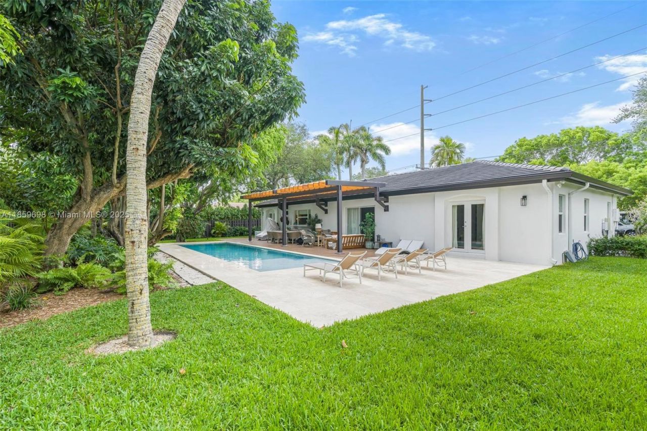 7560 SW 144th St, Palmetto Bay, FL 33158 Photo