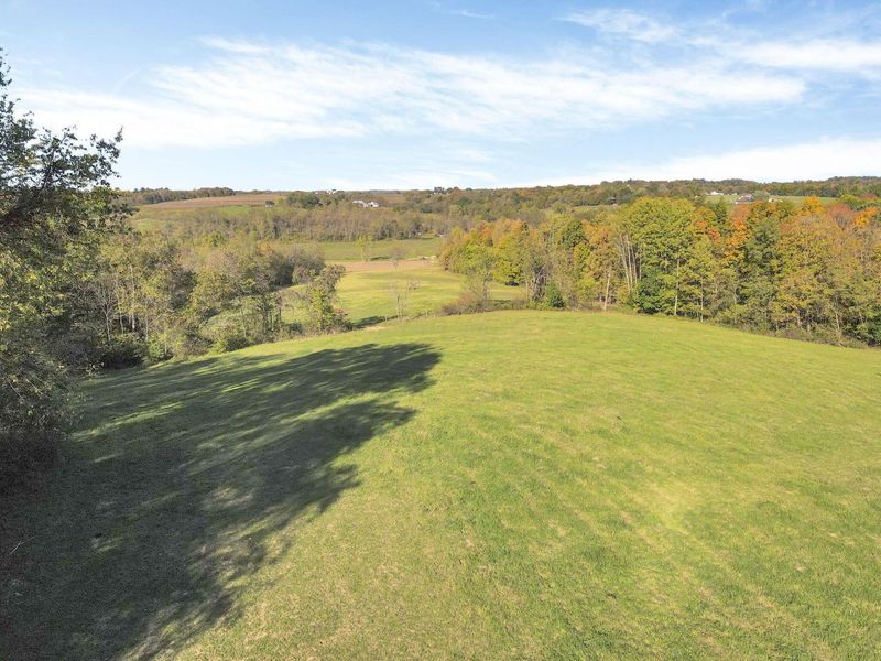 10705 Township Road 92 NW, Somerset, OH 43783 Photo 8