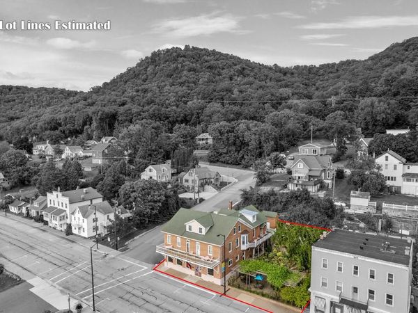 215 N Main STREET, Alma, WI 54610