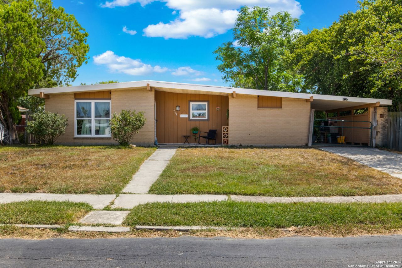 7518 Buckskin, San Antonio, TX 78227 Main Photo
