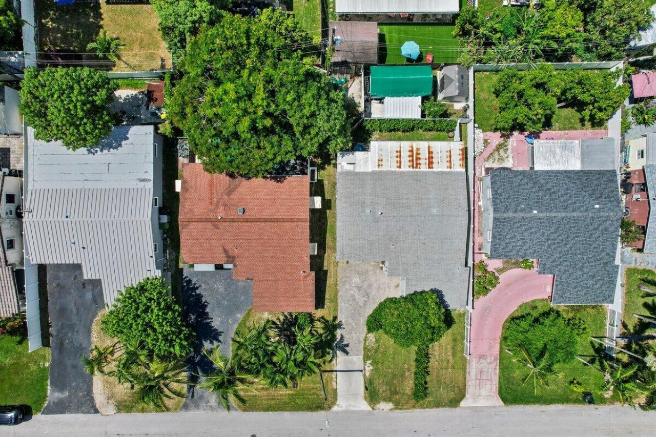 313 SW 7th Street, Hallandale Beach, FL 33009 Photo