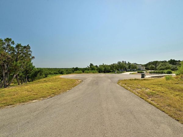 235 Campolina LN, Driftwood, TX 78619