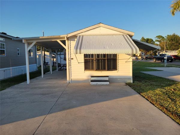 1424 TROUT, PUNTA GORDA, FL 33950