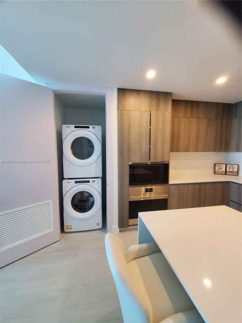 17550 Collins Ave, Unit 1403, Sunny Isles Beach, FL 33160 Photo