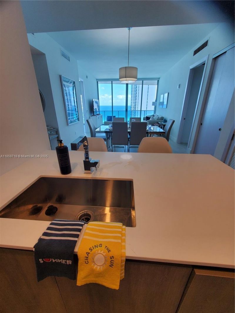 17550 Collins Ave, Unit 1403, Sunny Isles Beach, FL 33160 Photo