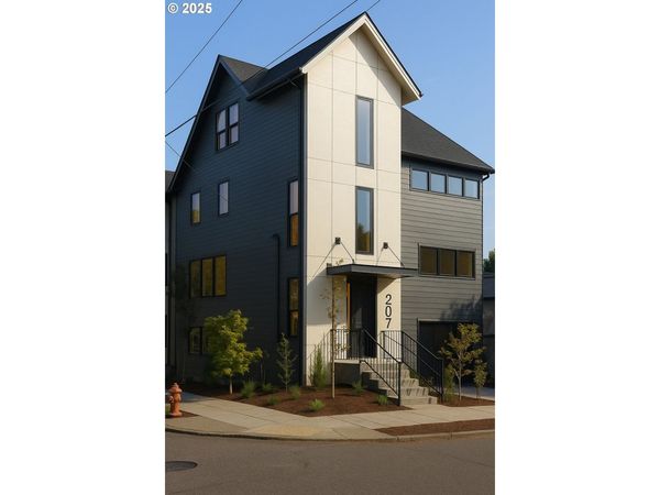 207 S NEBRASKA ST, Portland, OR 97239