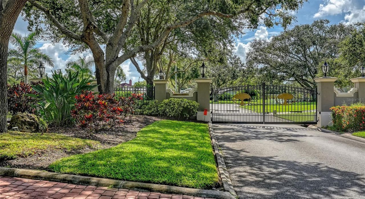 3639 Beneva Oaks Boulevard, Sarasota, FL 34238 Photo