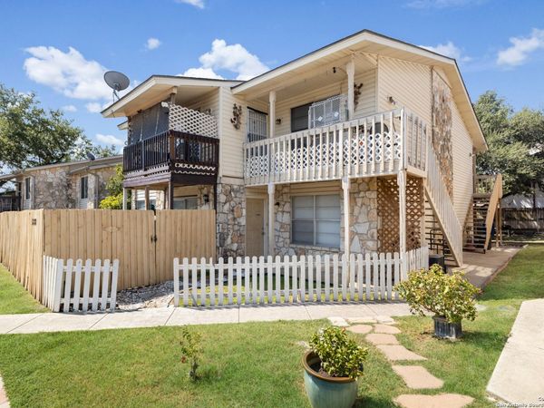 5818 Shadow Glen, San Antonio, TX 78240