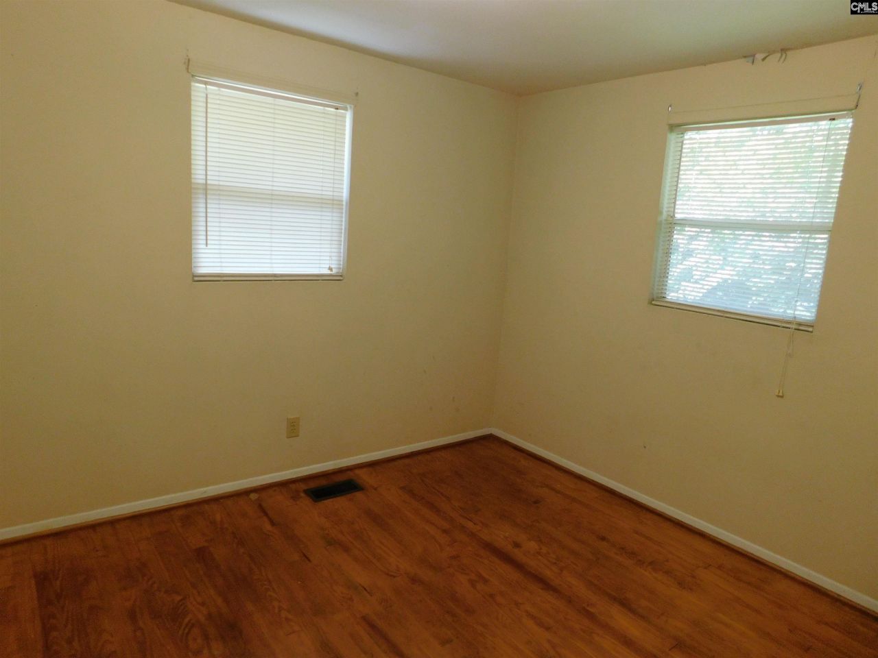 4025 Percival Road Photo 4