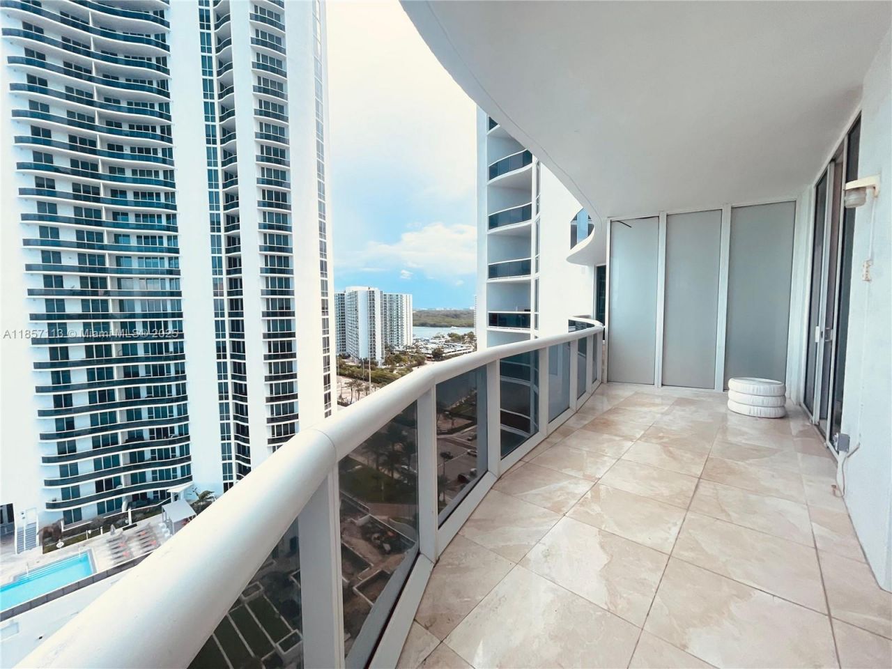 16001 Collins Ave, Unit 1402, Sunny Isles Beach, FL 33160 Photo