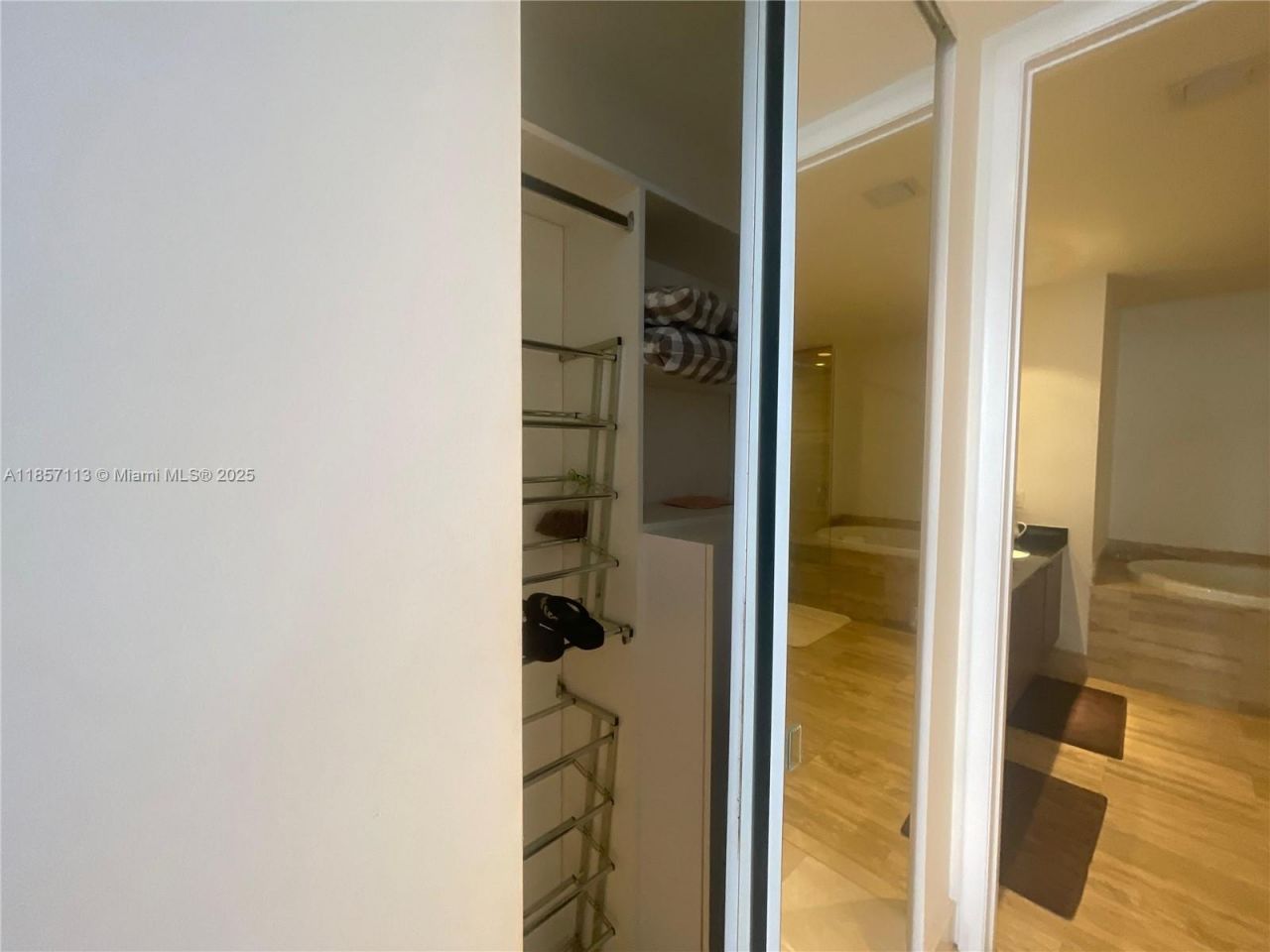 16001 Collins Ave, Unit 1402, Sunny Isles Beach, FL 33160 Photo