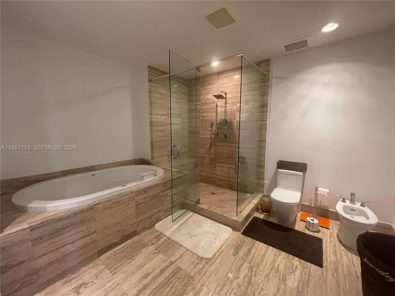 16001 Collins Ave, Unit 1402, Sunny Isles Beach, FL 33160 Photo