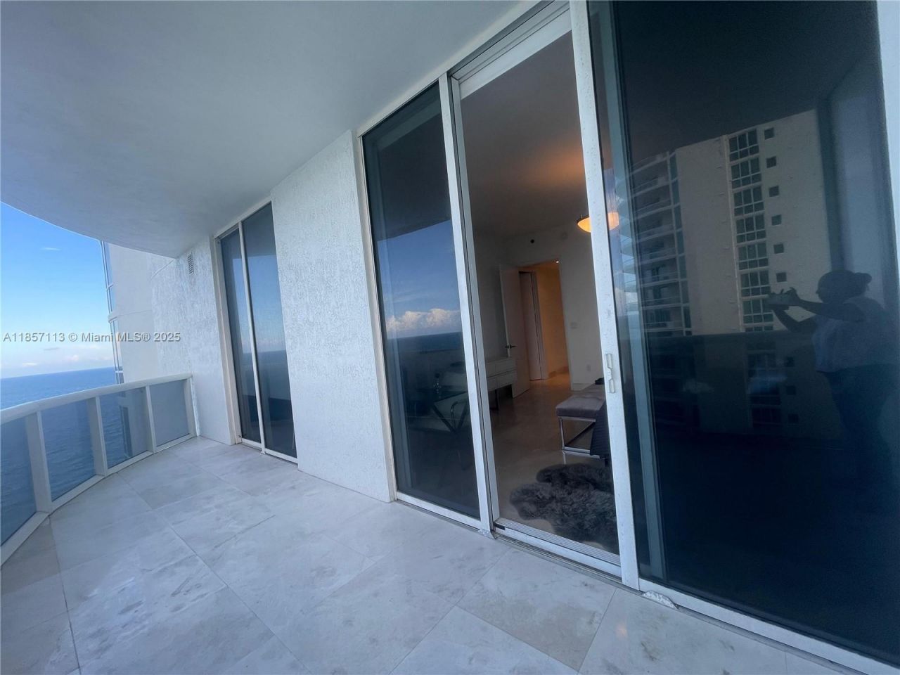 16001 Collins Ave, Unit 1402, Sunny Isles Beach, FL 33160 Photo
