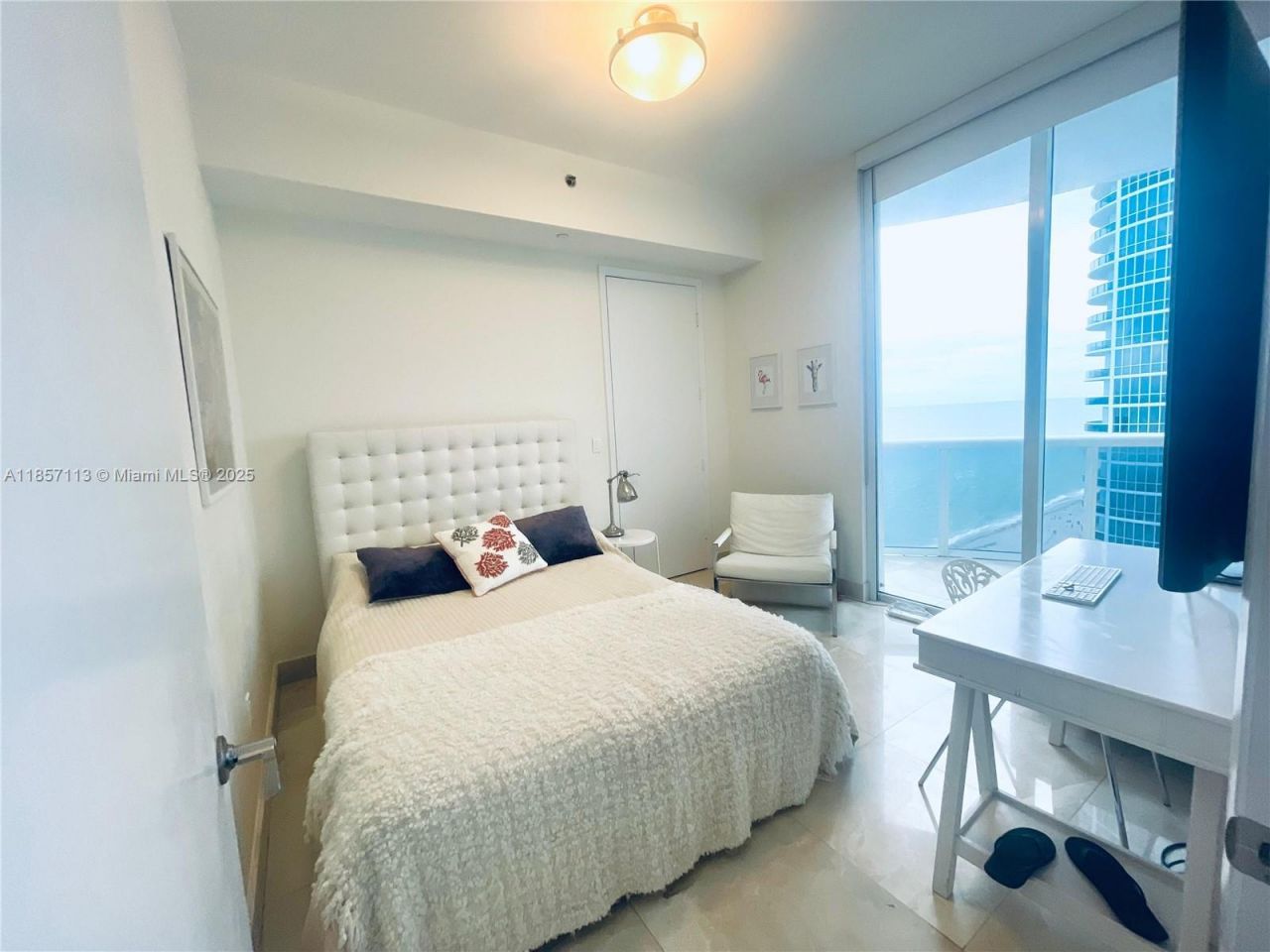 16001 Collins Ave, Unit 1402, Sunny Isles Beach, FL 33160 Photo