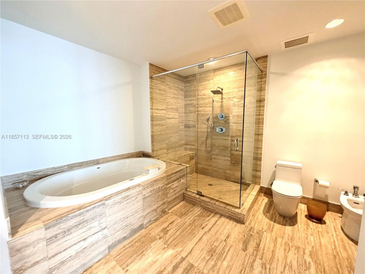 16001 Collins Ave, Unit 1402, Sunny Isles Beach, FL 33160 Photo