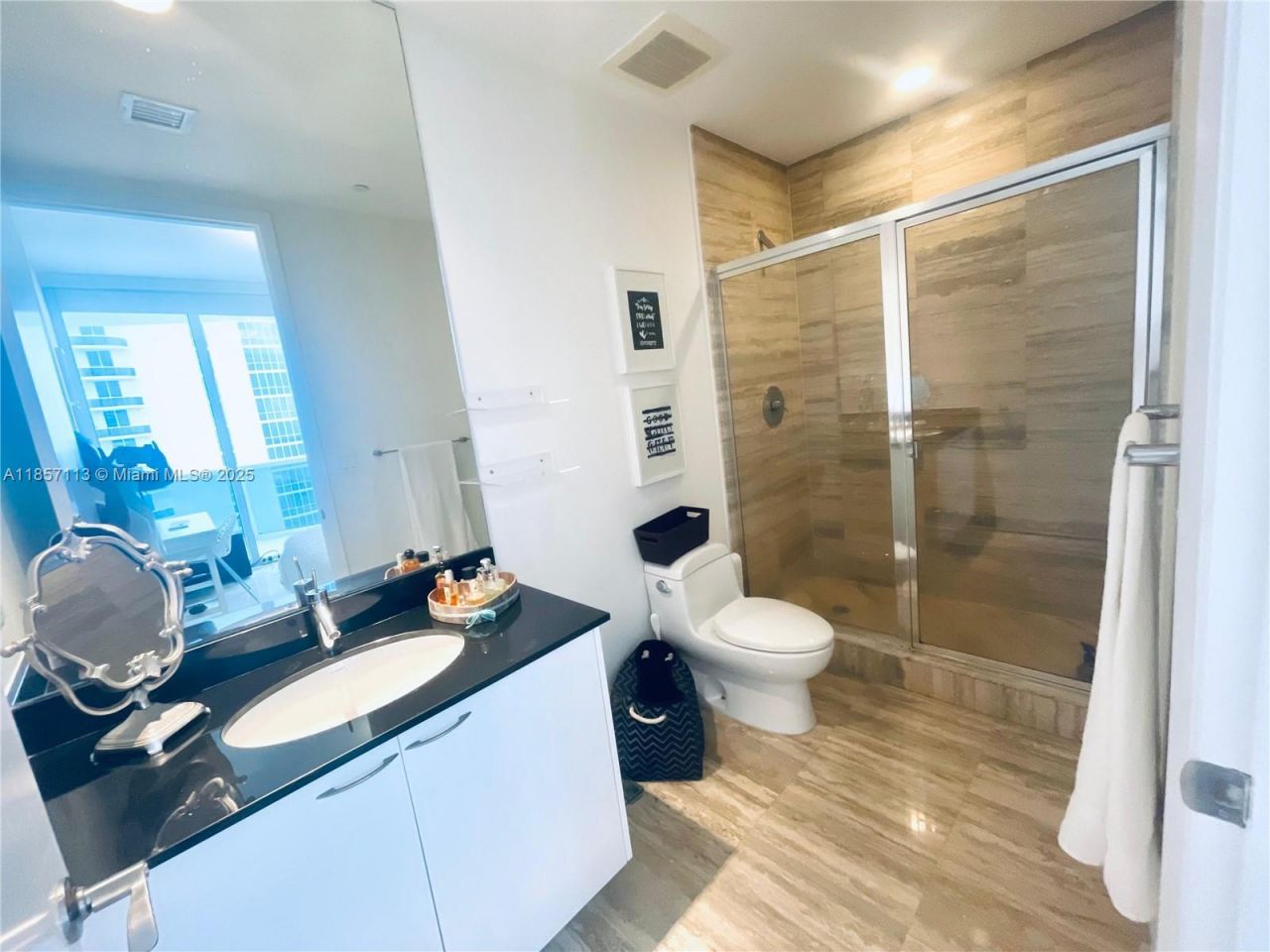 16001 Collins Ave, Unit 1402, Sunny Isles Beach, FL 33160 Photo