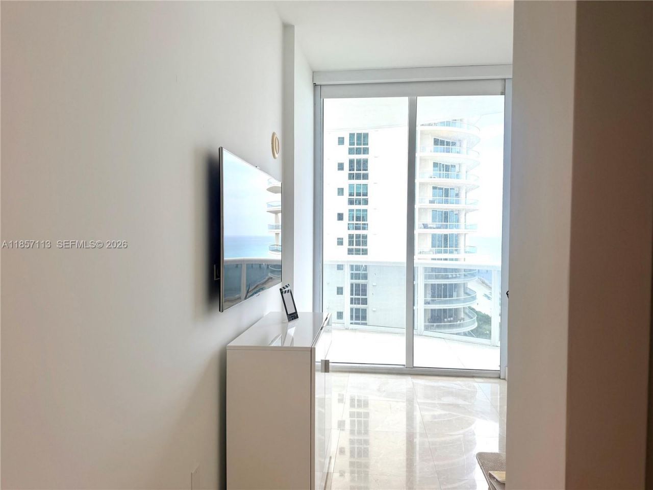 16001 Collins Ave, Unit 1402, Sunny Isles Beach, FL 33160 Photo