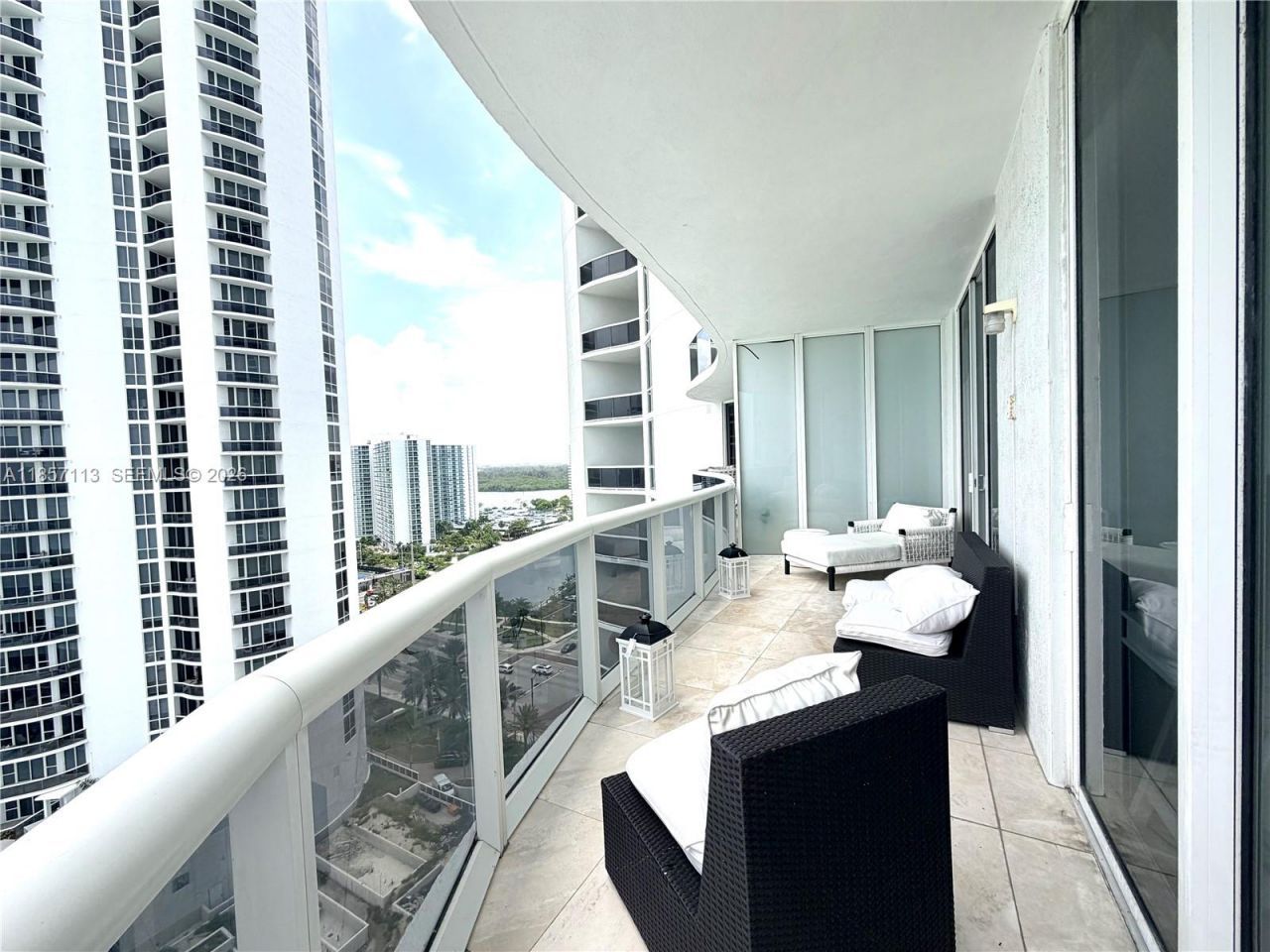 16001 Collins Ave, Unit 1402, Sunny Isles Beach, FL 33160 Photo