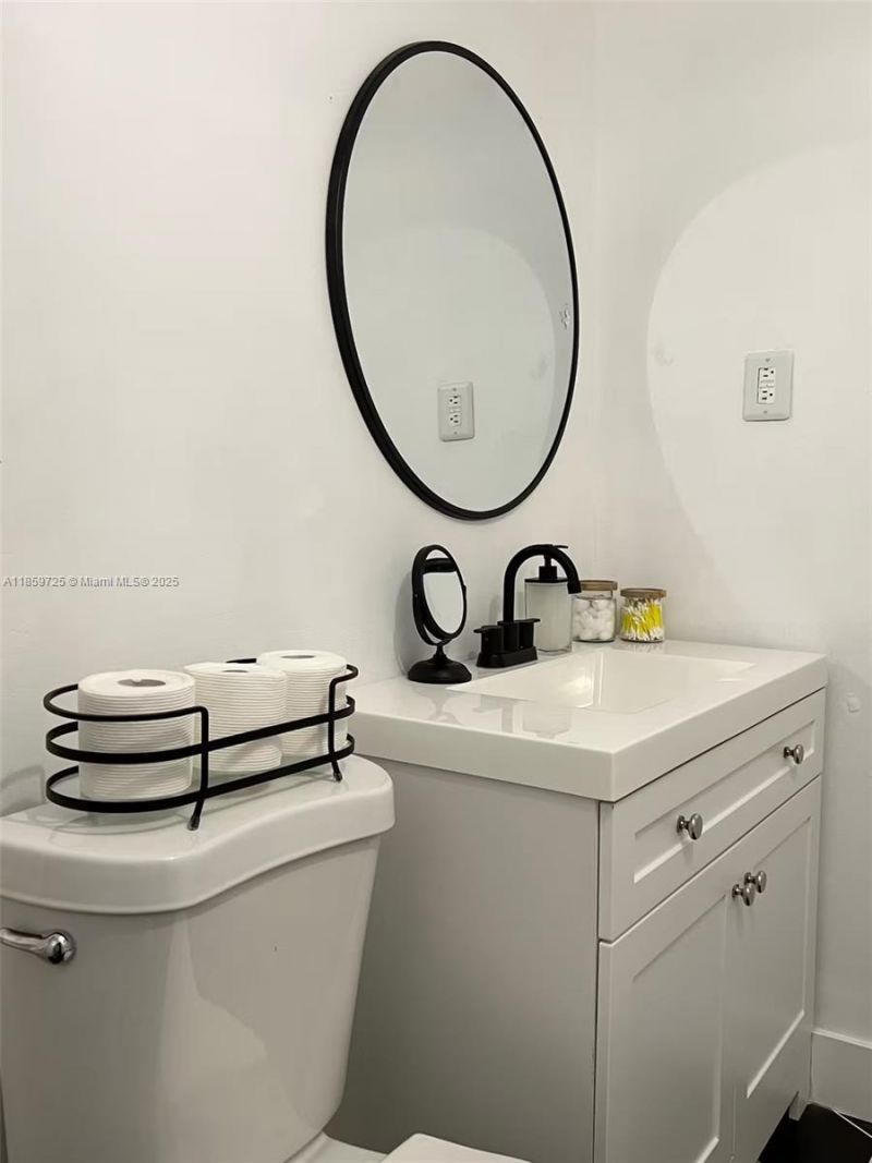 2701 NW 24th Ct, Unit R, Miami, FL 33142 Photo