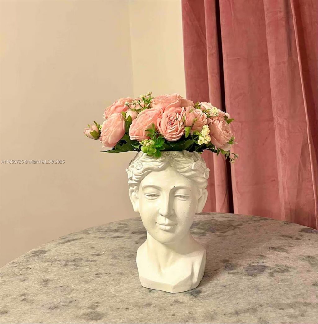 2701 NW 24th Ct, Unit R, Miami, FL 33142 Photo