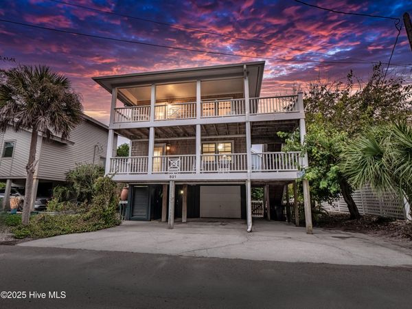 821 Schloss Street, Wrightsville Beach, NC 28480