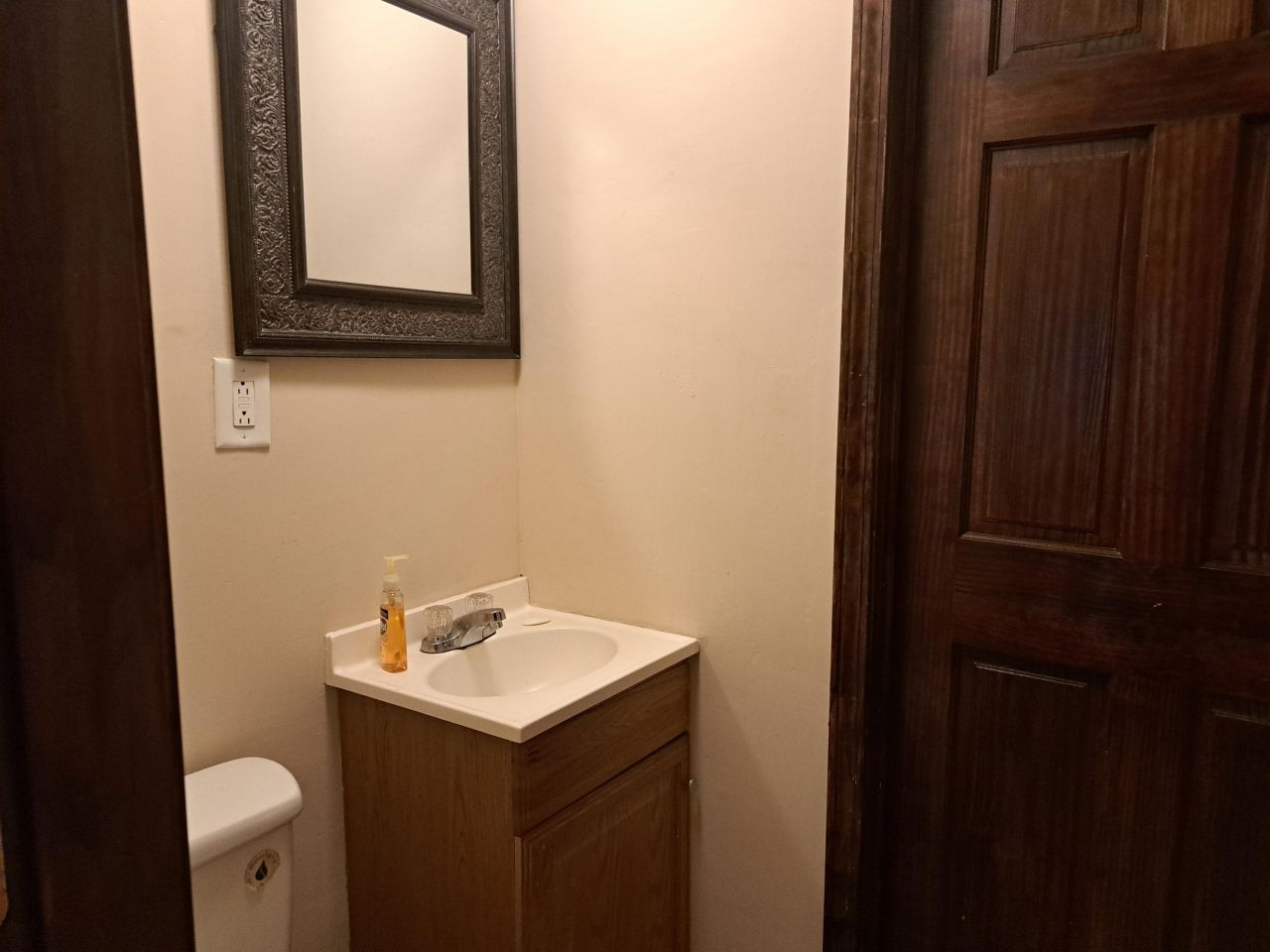 774 Hesseman Aveune Photo 8