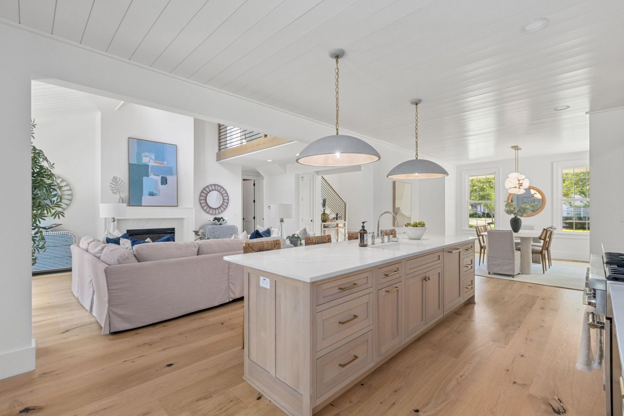 178 Beresford Creek Street Photo 18