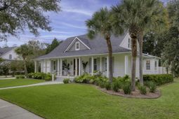 178 Beresford Creek Street photo 4