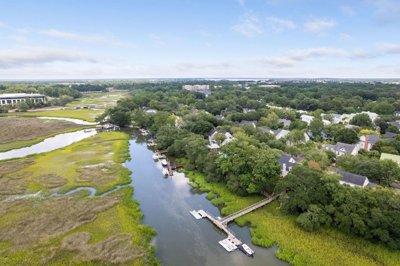 178 Beresford Creek Street Photo 70