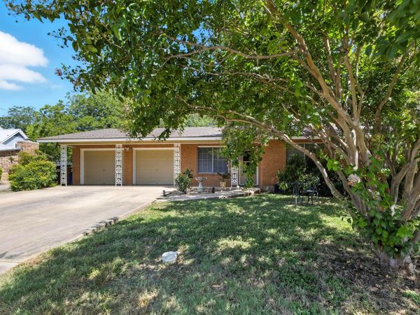606 E Liberty Ave E, Round Rock, TX 78664
