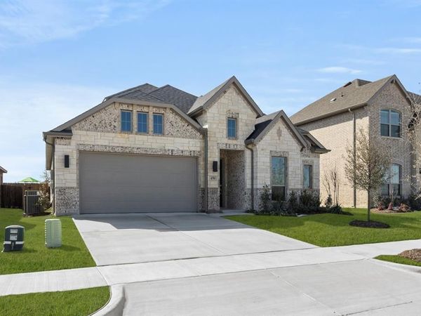 470 Red Maple Road, Waxahachie, TX 75165