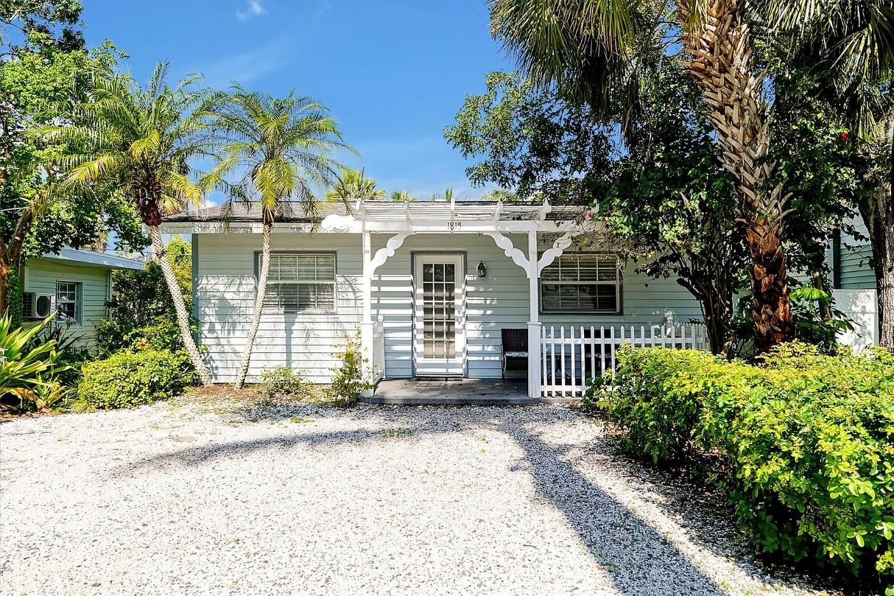 1800 Kofresi Court, Ruskin, FL 33570 Photo