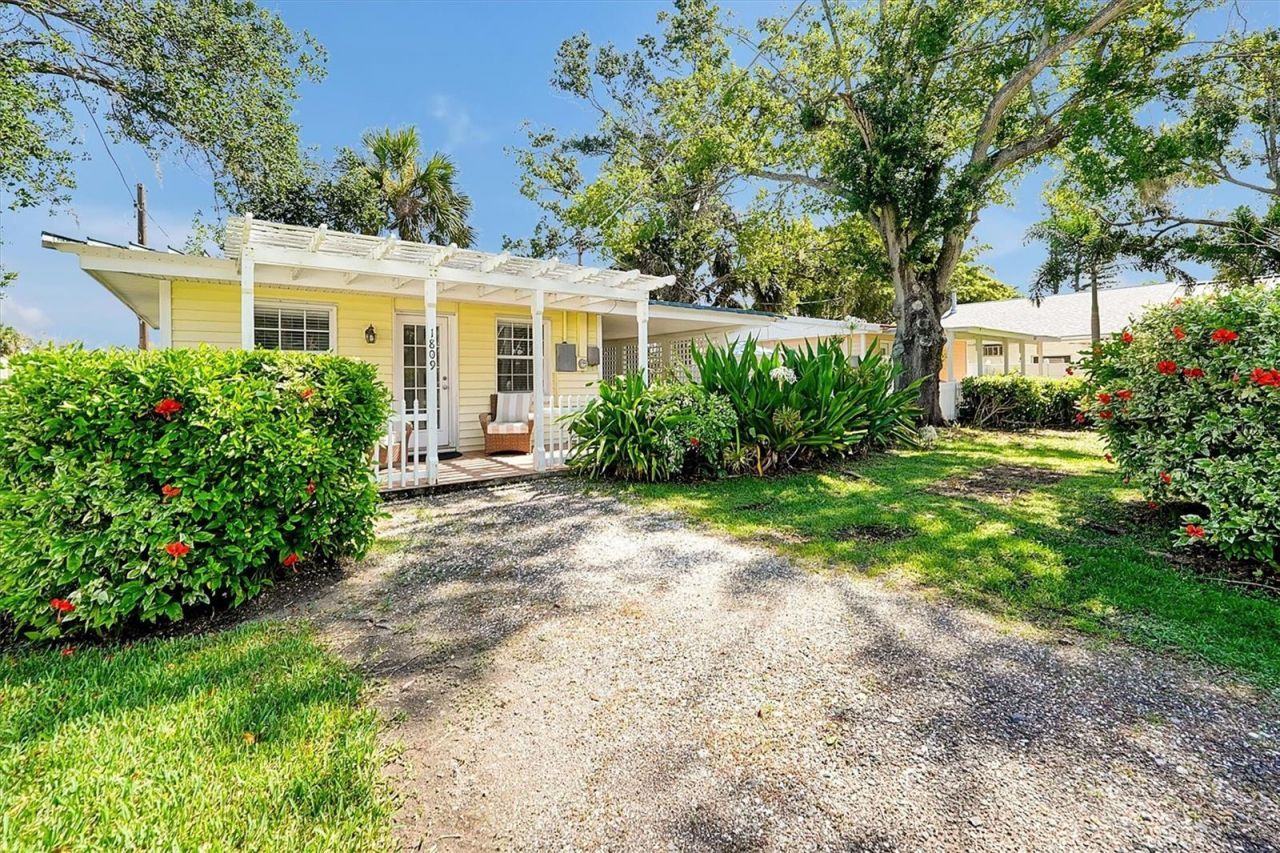 1800 Kofresi Court, Ruskin, FL 33570 Photo