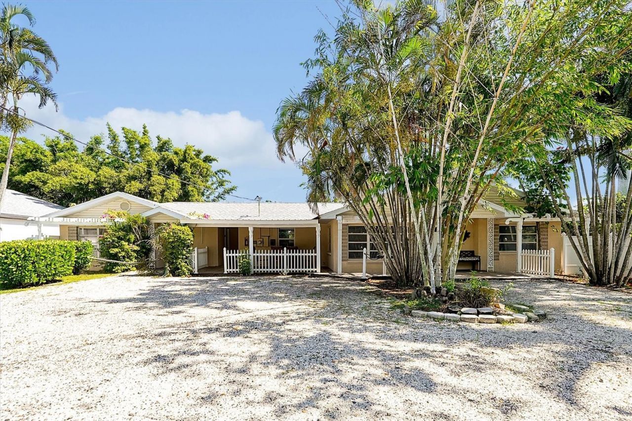 1800 Kofresi Court, Ruskin, FL 33570 Photo