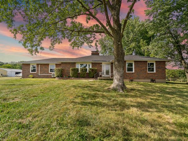 10221 County Road 152, Williamsburg, MO 63388