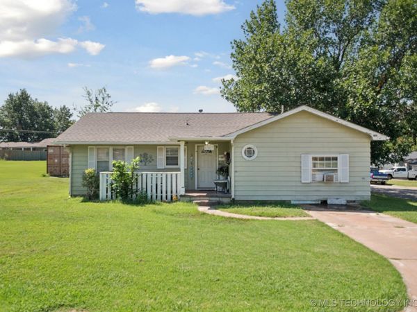 1003 E 4th Street, Cushing, OK 74023