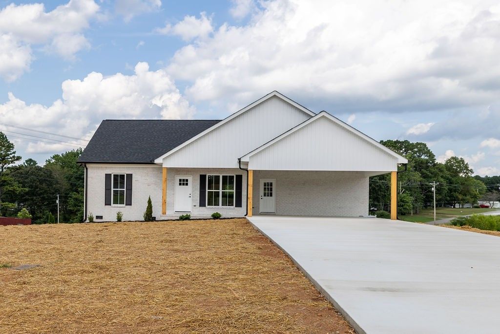 45 Baker Ct, Lawrenceburg, TN 38464 Main Photo