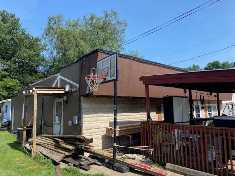307 Hamilton Avenue, Augusta, KY 41002 Photo 2
