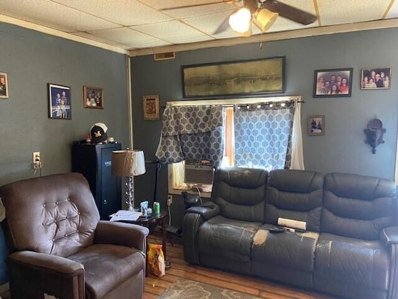 307 Hamilton Avenue, Augusta, KY 41002 Photo 4
