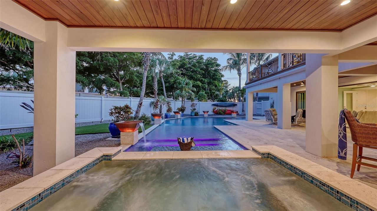 5005 Gulf Of Mexico Drive, Unit 5, Longboat Key, FL 34228 Photo