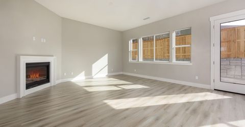 579 Sage Grouse Lp, Gardnerville, NV 89460 Photo